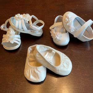Baby girls white dress shoes